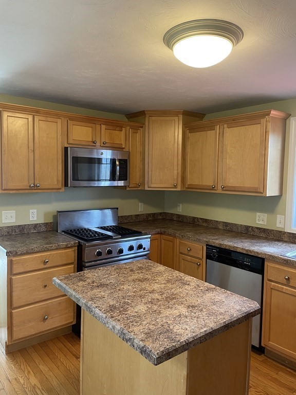 14 Devonshire Street Worcester, MA 01605 - Photo 8 of 26