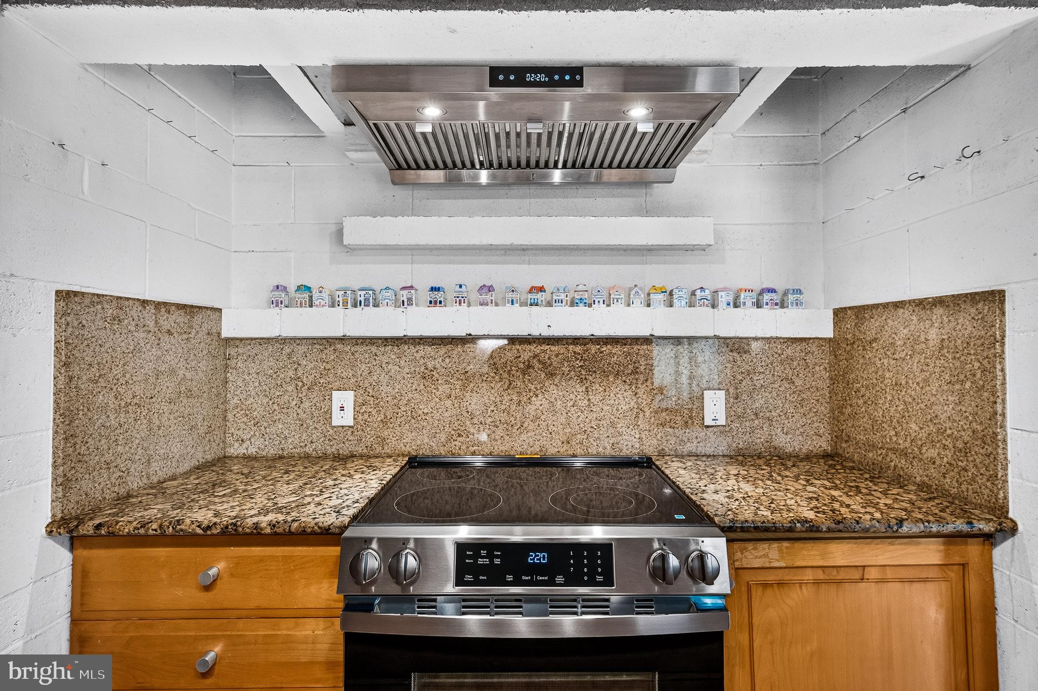 10817 Cross School Road Reston, VA 20191 - Photo 31 of 89 Kitchen