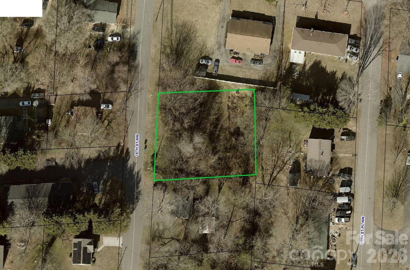 0 18th Street Northwest Hickory, NC 28601 - Photo 7 of 8 a bathroom with a small yard