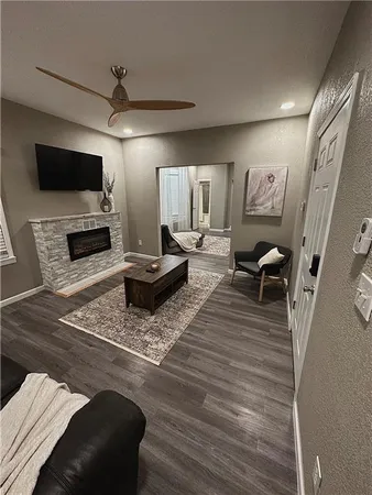 $295,000 | 2122 Park Avenue, Kansas City, MO 64127