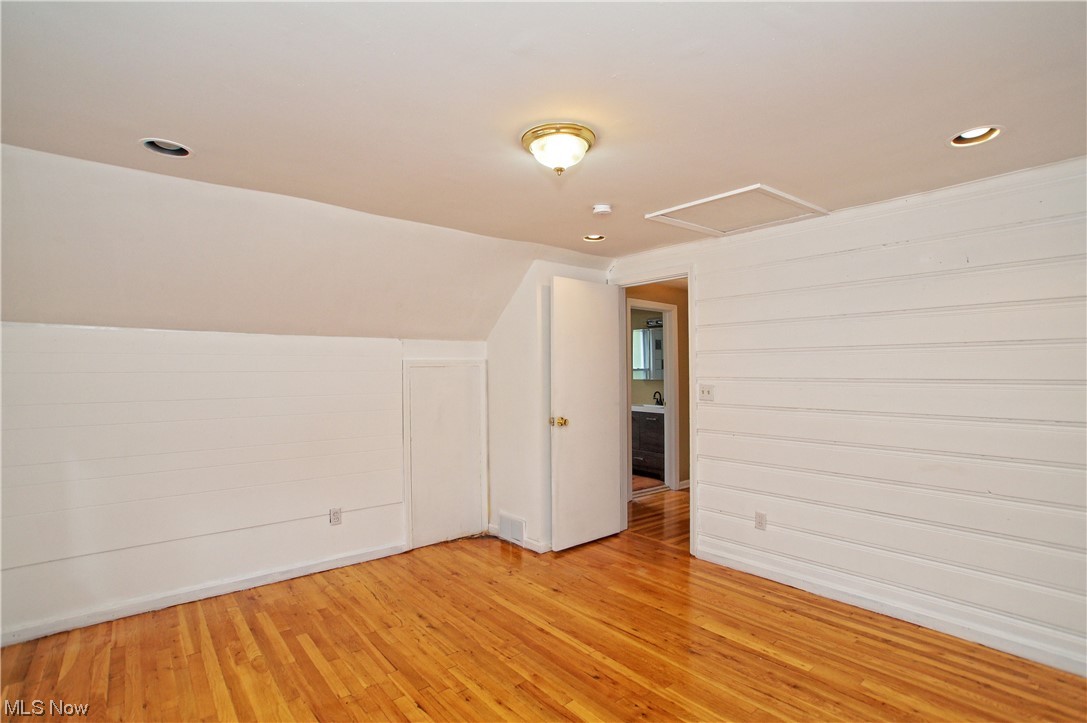 21015 Halworth Road Beachwood, OH 44122 - Photo 20 of 28