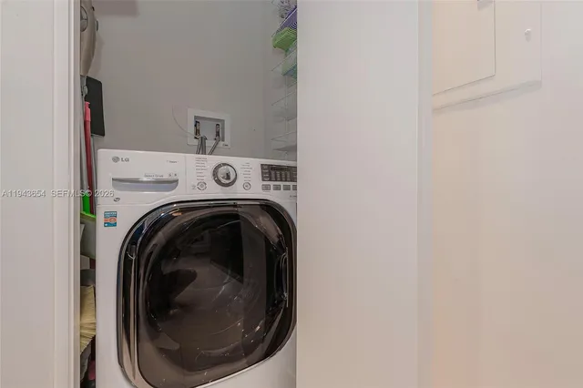 $8,500 | 200 Biscayne Blvd Way, Unit 5109, Miami, FL 33131