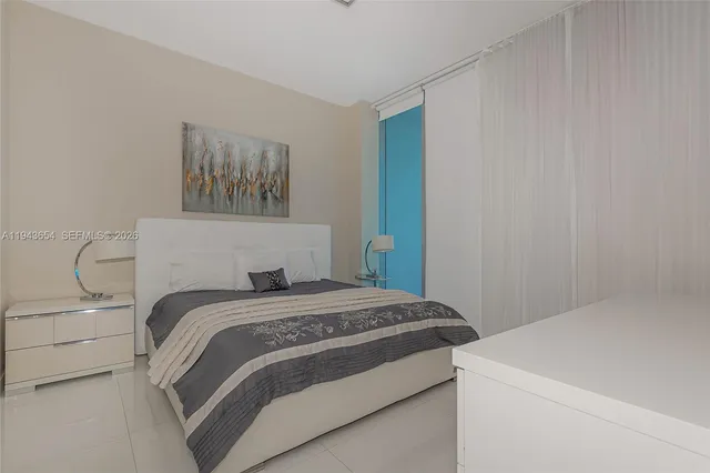 $8,500 | 200 Biscayne Blvd Way, Unit 5109, Miami, FL 33131