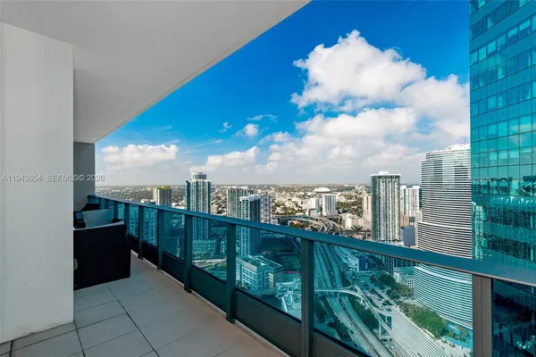 $7,700 | 200 Biscayne Blvd Way, Unit 5109, Miami, FL 33131