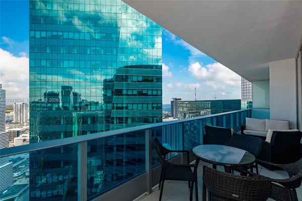 $7,700 | 200 Biscayne Blvd Way, Unit 5109, Miami, FL 33131