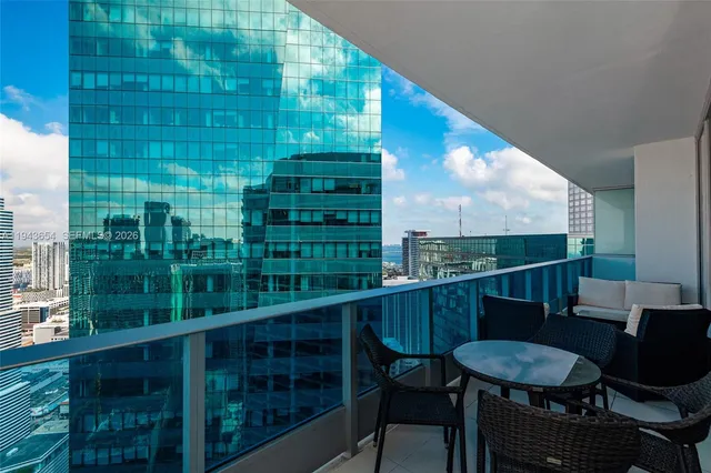 $8,500 | 200 Biscayne Blvd Way, Unit 5109, Miami, FL 33131