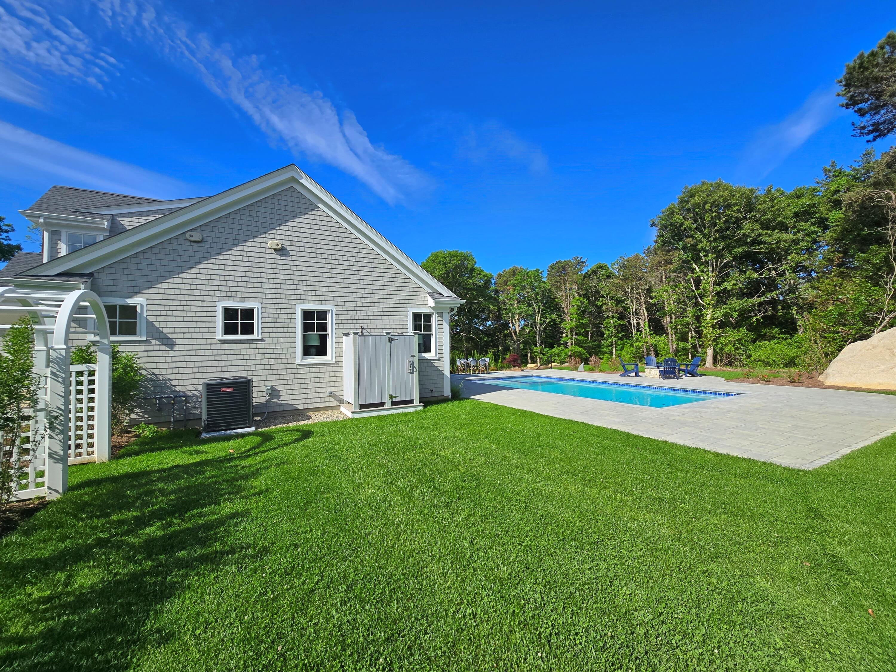 736 Long Pond Road Brewster, MA 02631 - Photo 10 of 97 20240612_084555 ()