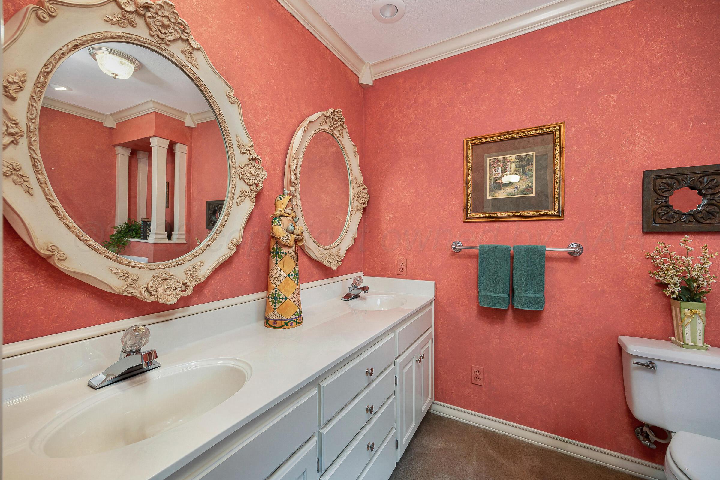 3701 South Virginia Street Amarillo, TX 79109 - Photo 27 of 43 27-Bathroom 3