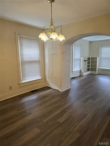 $79,900 | 2440 Iowa Street, Granite City, IL 62040