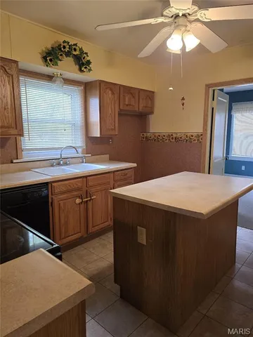 $79,900 | 2440 Iowa Street, Granite City, IL 62040