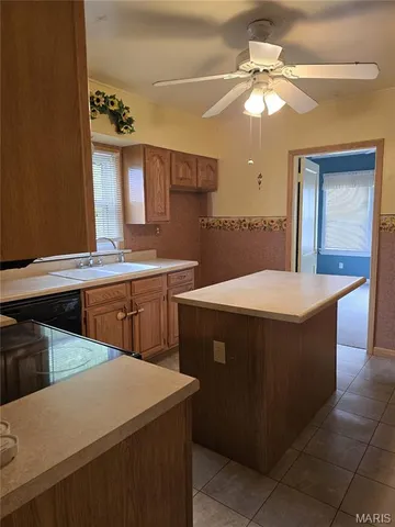 $79,900 | 2440 Iowa Street, Granite City, IL 62040