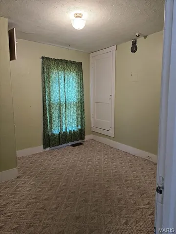 $79,900 | 2440 Iowa Street, Granite City, IL 62040