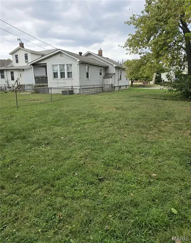 $79,900 | 2440 Iowa Street, Granite City, IL 62040