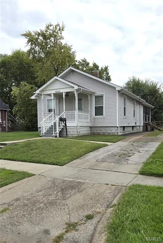 $79,900 | 2440 Iowa Street, Granite City, IL 62040