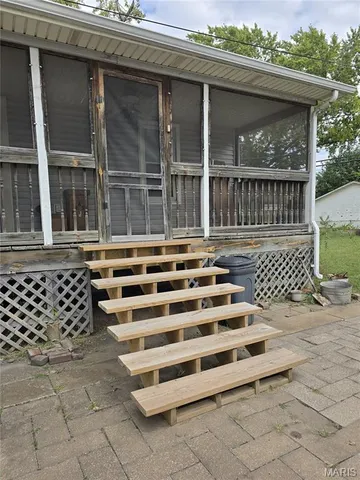 $79,900 | 2440 Iowa Street, Granite City, IL 62040