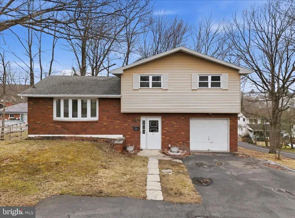 $319,900 | 523 West Laurel Street, Frackville, PA 17931