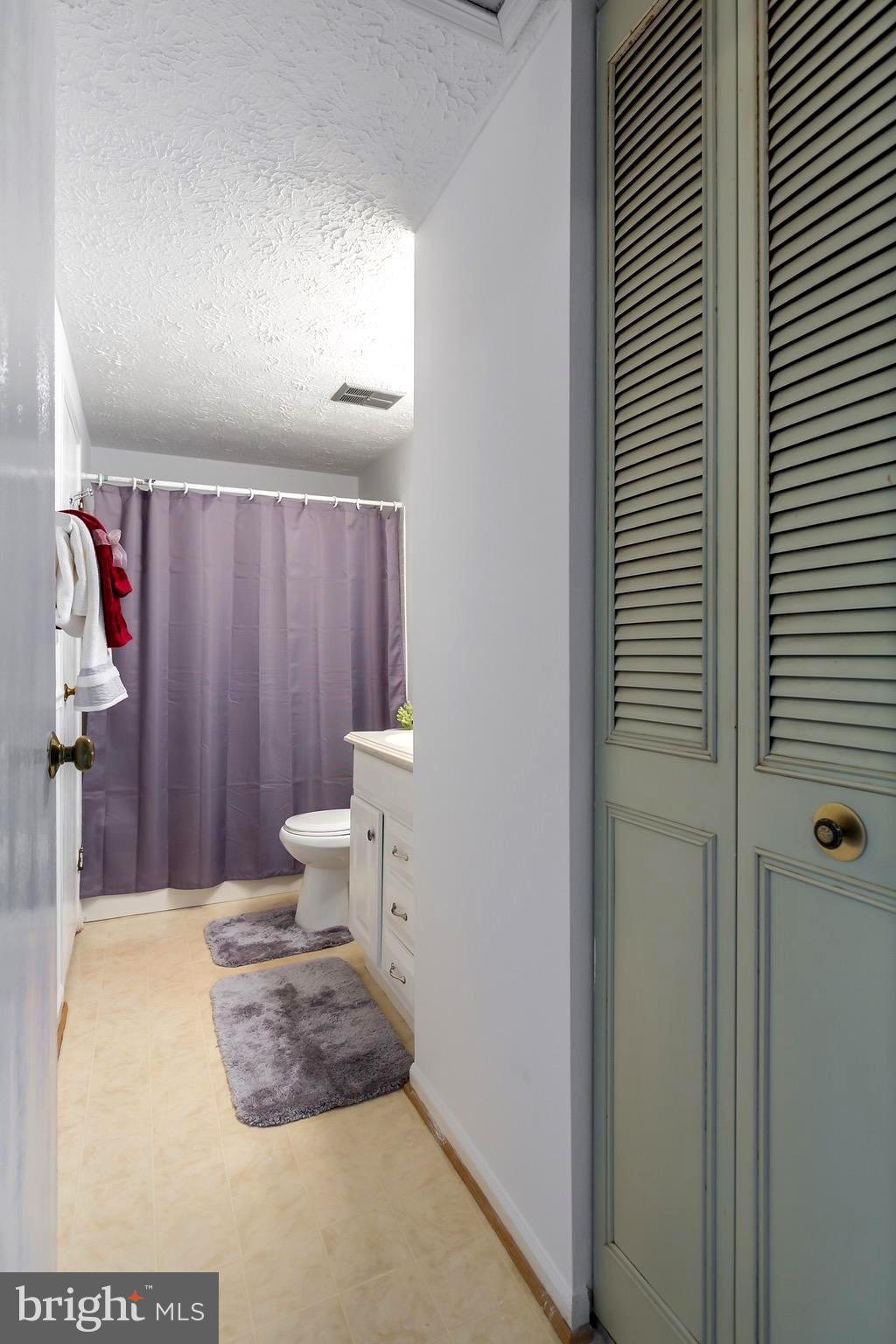 1715 Sundance Drive Reston, VA 20194 - Photo 15 of 30 Bath (Master)