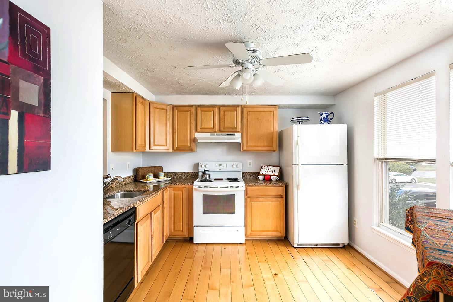 Kitchen - Hardwood Floors