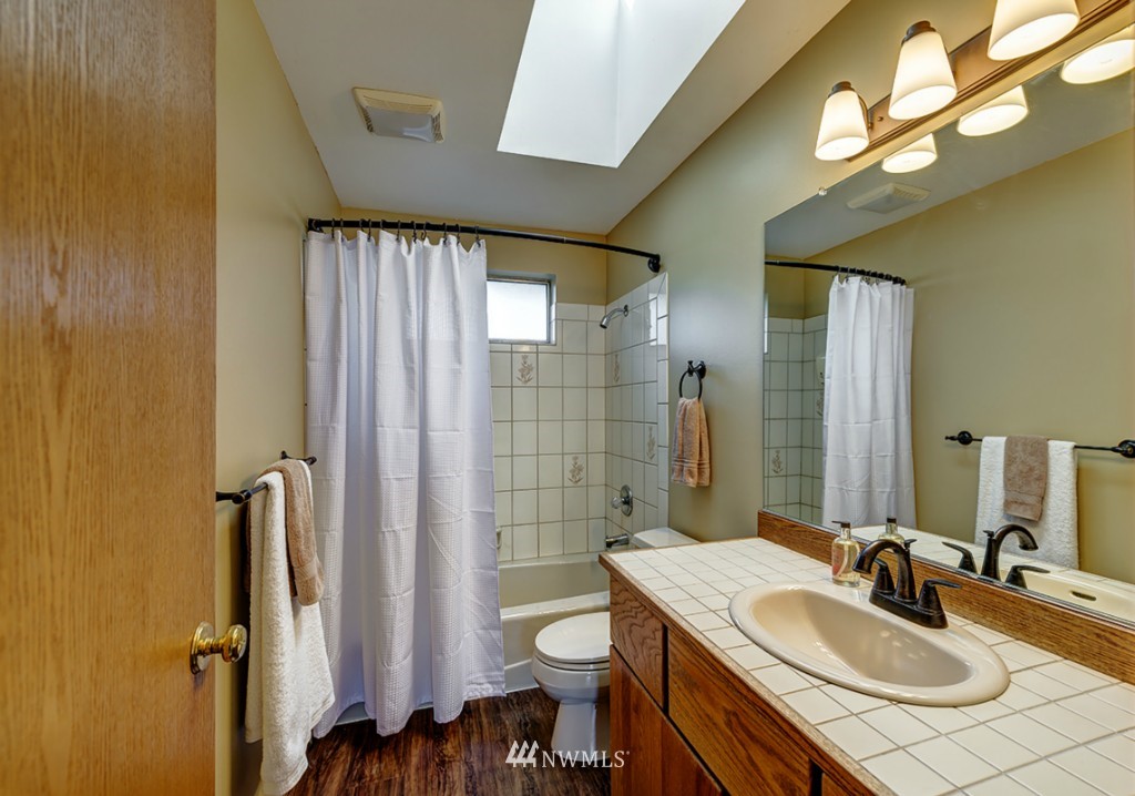 14731 104th Avenue Northeast Bothell, WA 98011 - Photo 15 of 18 Gallery Image 15