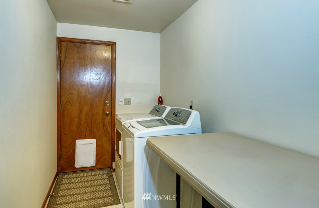 14731 104th Avenue Northeast Bothell, WA 98011 - Photo 16 of 18 Gallery Image 16