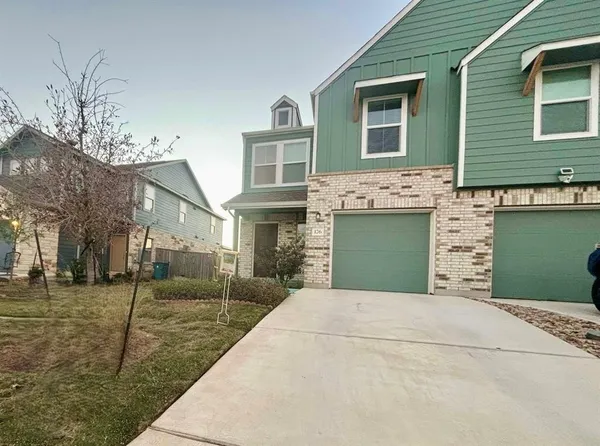 $2,100 | 176 Andross Lane, Bastrop, TX 78602