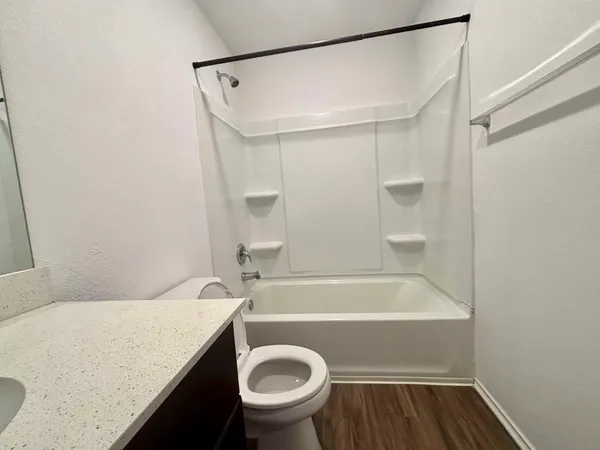 $2,100 | 176 Andross Lane, Bastrop, TX 78602