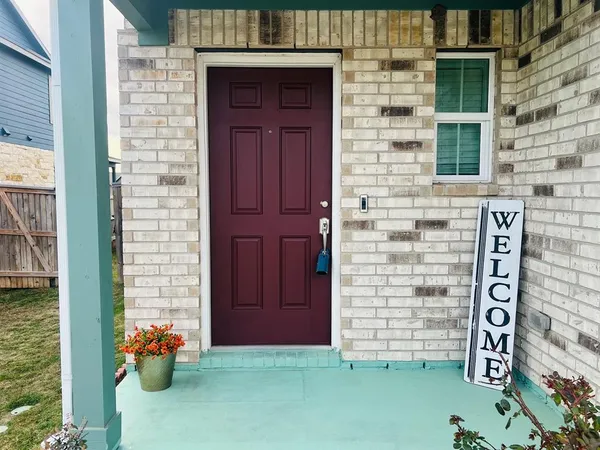 $2,100 | 176 Andross Lane, Bastrop, TX 78602