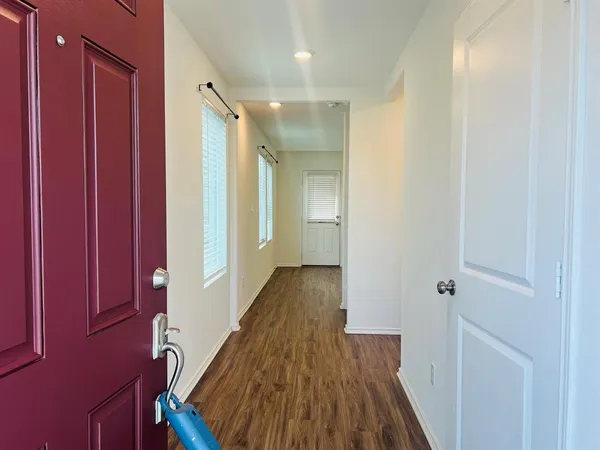 $2,100 | 176 Andross Lane, Bastrop, TX 78602