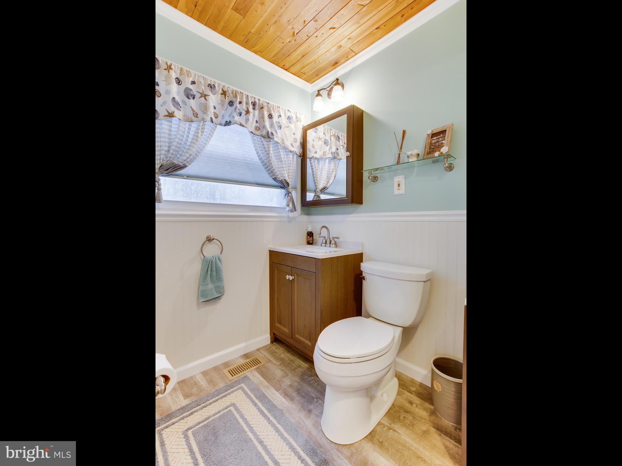 950 Mayo Road Edgewater, MD 21037 - Photo 22 of 46 Updated bright bath