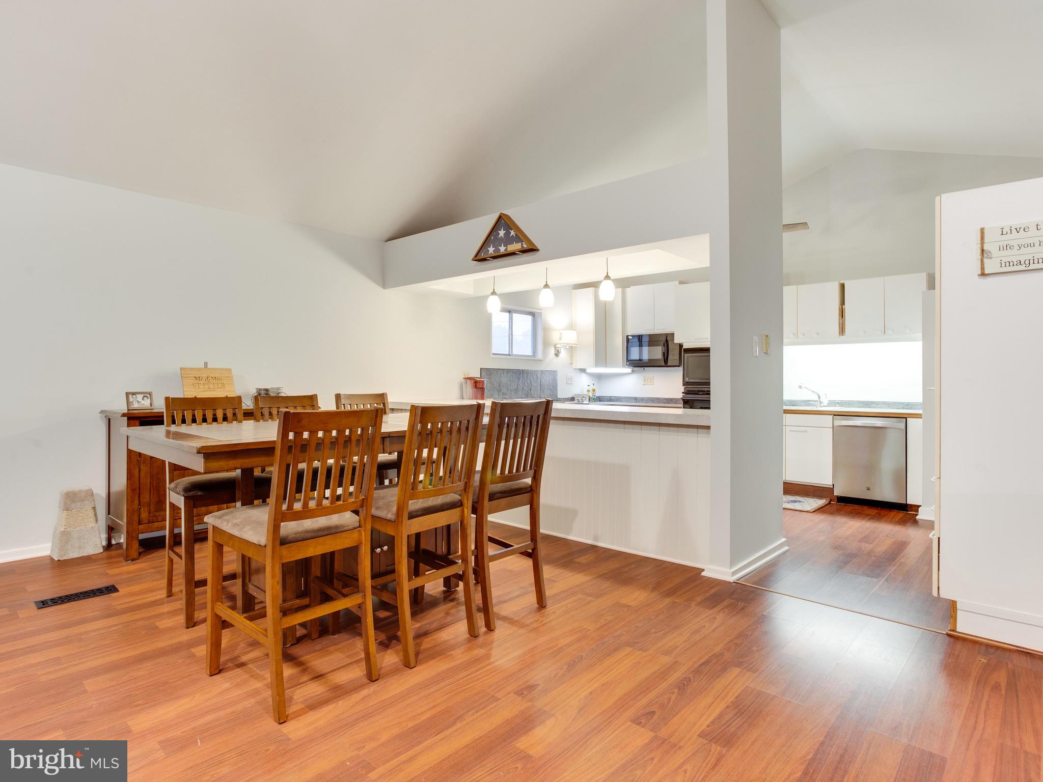 950 Mayo Road Edgewater, MD 21037 - Photo 4 of 46 Gallery Image 4