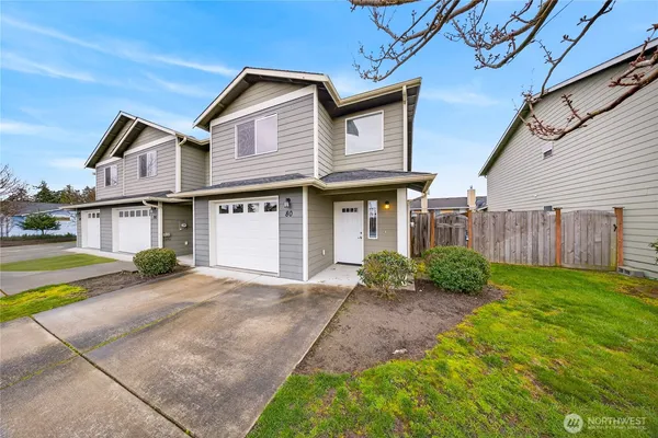 $425,000 | 80 Northeast Melrose Drive, Oak Harbor, WA 98277