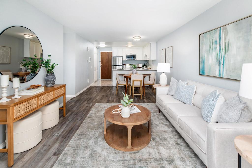 8308 Regents Road, Unit 1H San Diego, CA 92122 - Photo 6 of 24