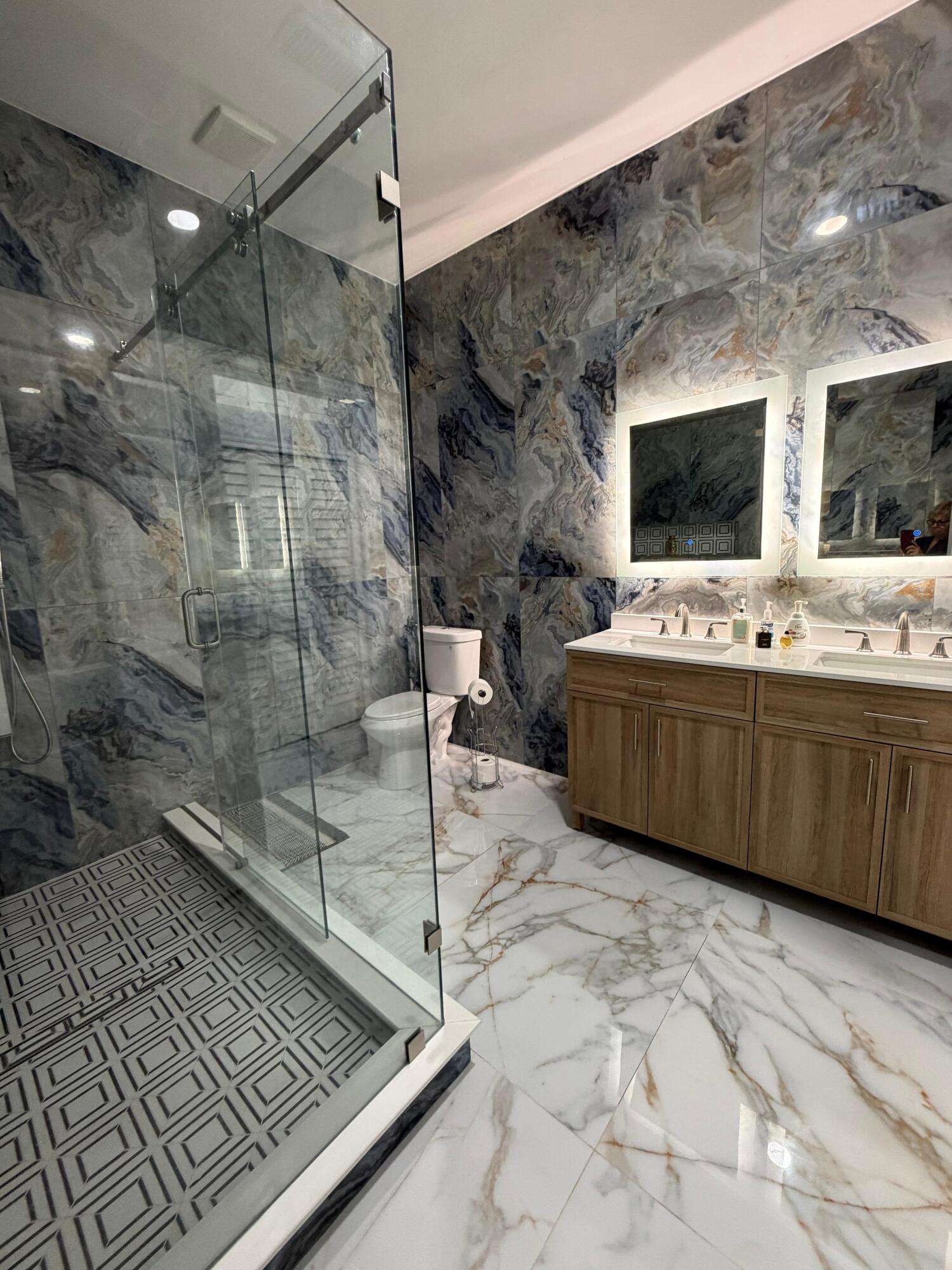 435 East A Road East LaBelle, FL 33935 - Photo 26 of 35 a living room with a couch