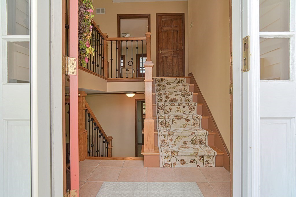 54 Audubon Road Reading, MA 01867 - Photo 3 of 42 Gallery Image 3