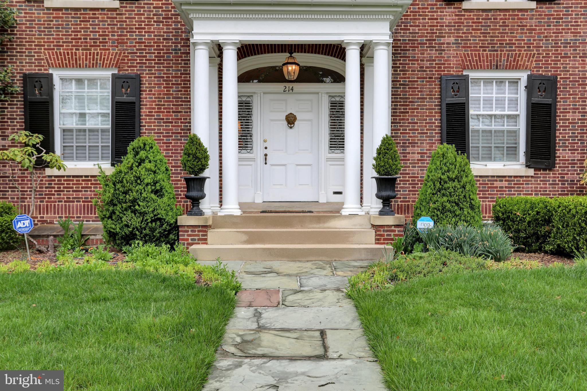 214 Northway Baltimore, MD 21218 - Photo 46 of 50 Front Portico