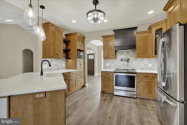 $484,900 | 4 Rolling Meadow Road, Lebanon, PA 17046