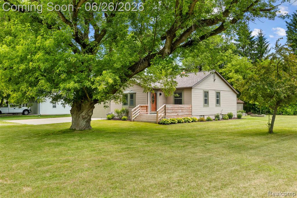 11997 Ruth Street South Lyon, MI 48178 - Photo 32 of 42