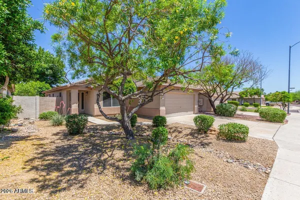 $2,100 | 8182 West Pontiac Drive, Peoria, AZ 85382