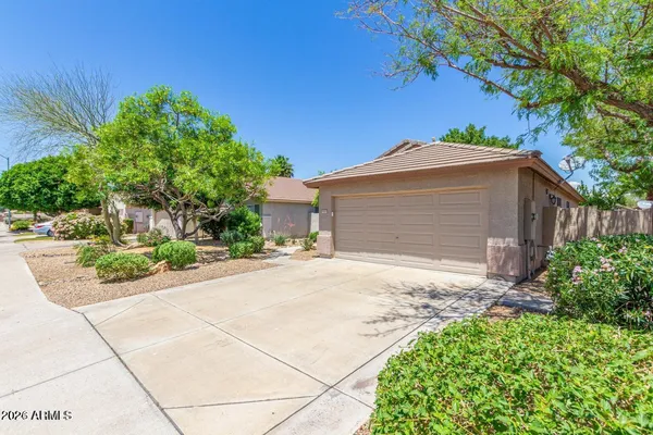 $2,100 | 8182 West Pontiac Drive, Peoria, AZ 85382