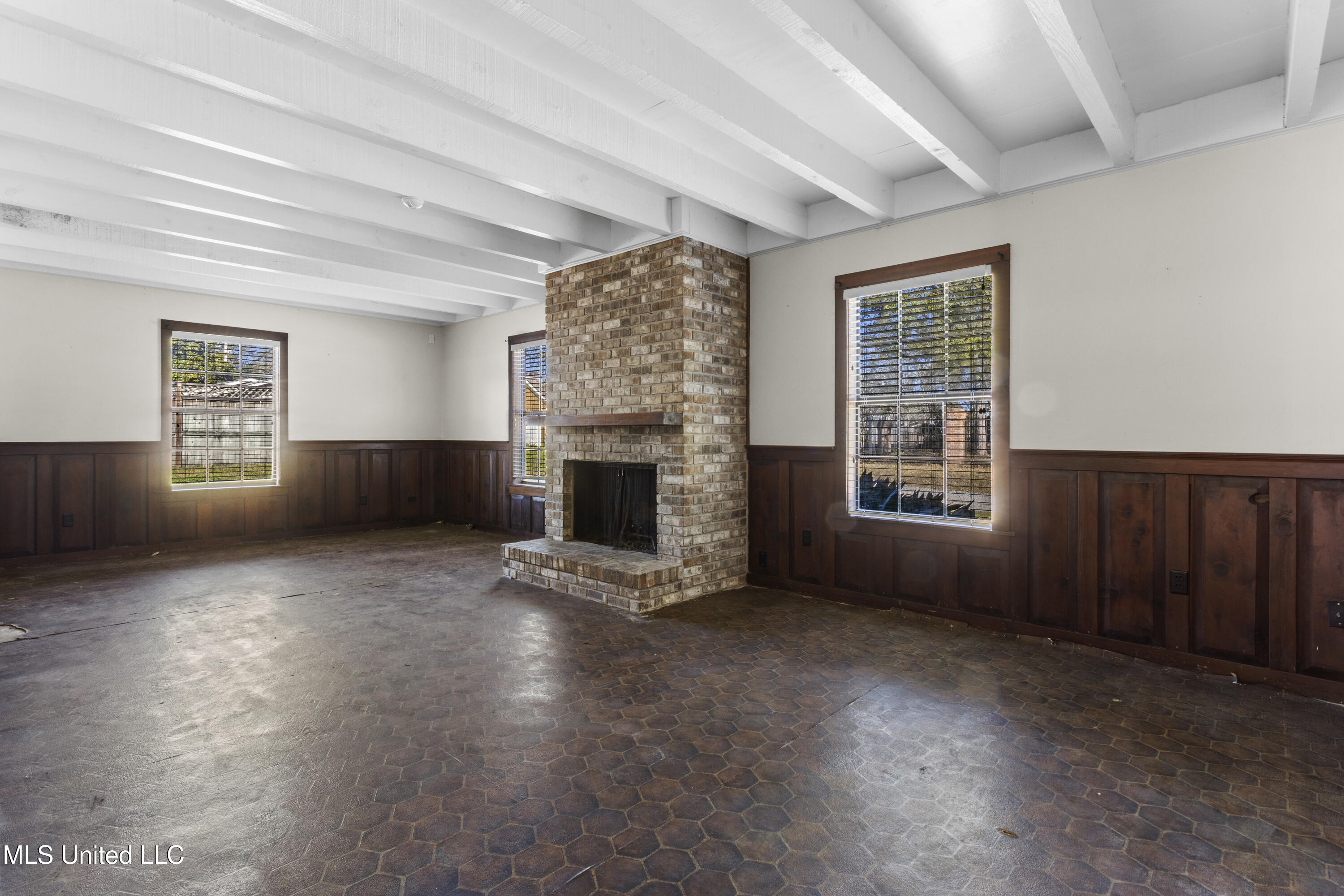 5109 Courthouse Road Gulfport, MS 39507 - Photo 2 of 23 0003