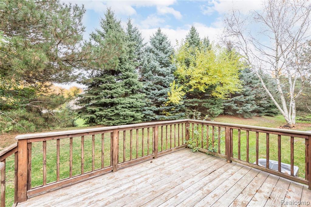 2199 London Bridge Drive Rochester Hills, MI 48307 - Photo 17 of 18