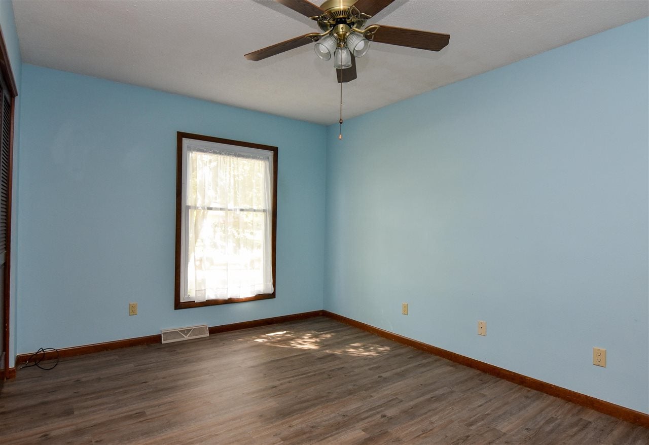 100 Valley Road Williamsburg, IA 52361 - Photo 23 of 29 Gallery Image 23