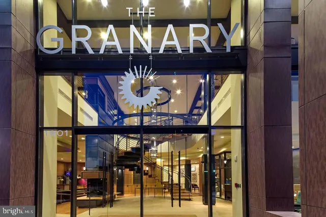 $2,374 | 1901-39 Callowhill Street, Unit 311, Philadelphia, PA 19130