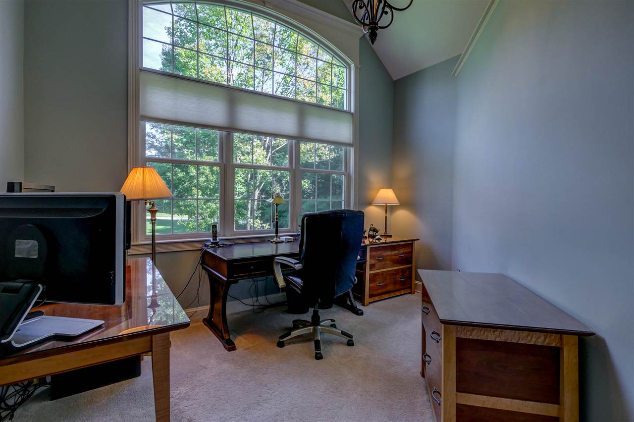 88 King Road Bedford, NH 03110 - Photo 18 of 40