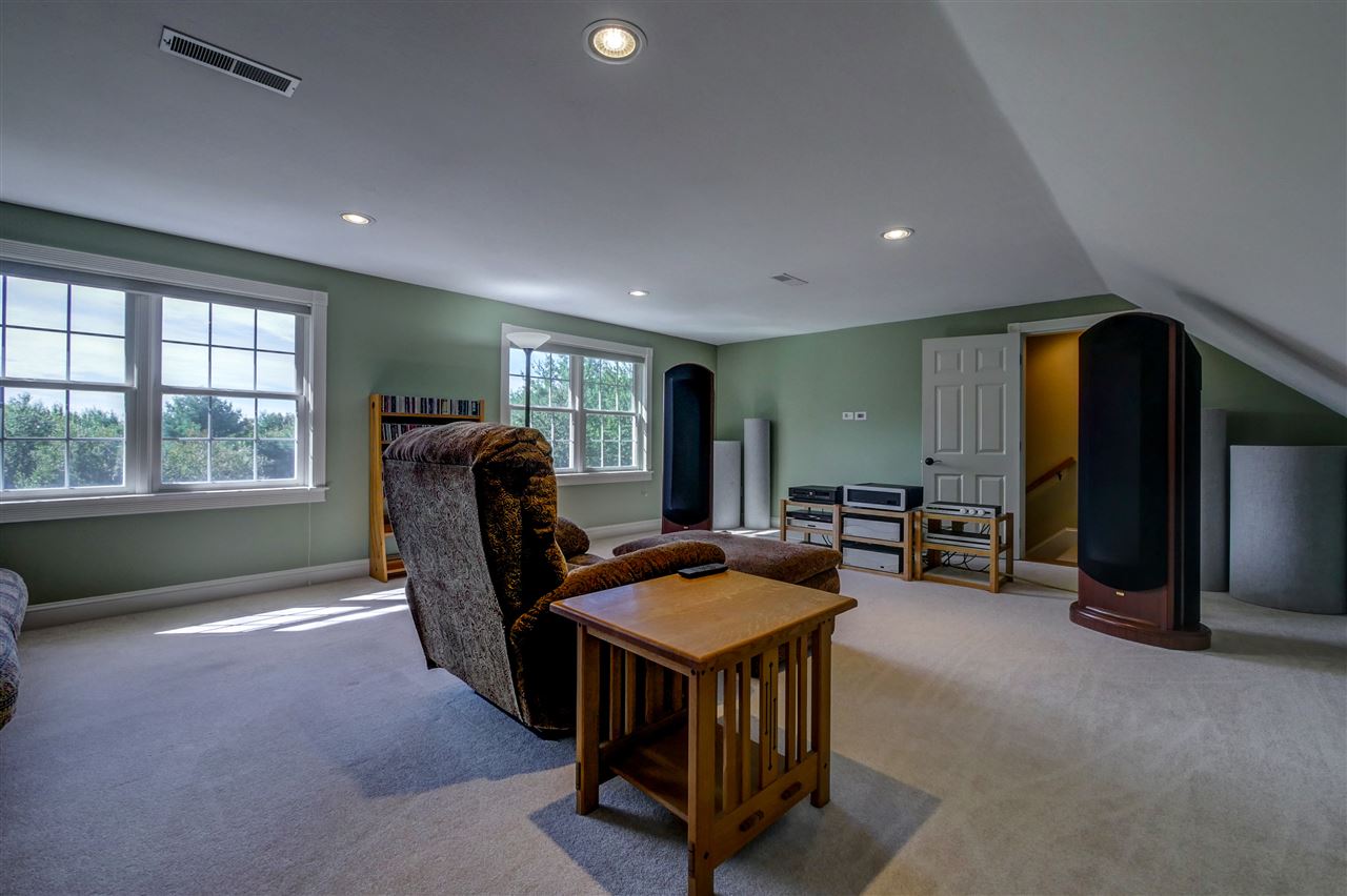 88 King Road Bedford, NH 03110 - Photo 30 of 40