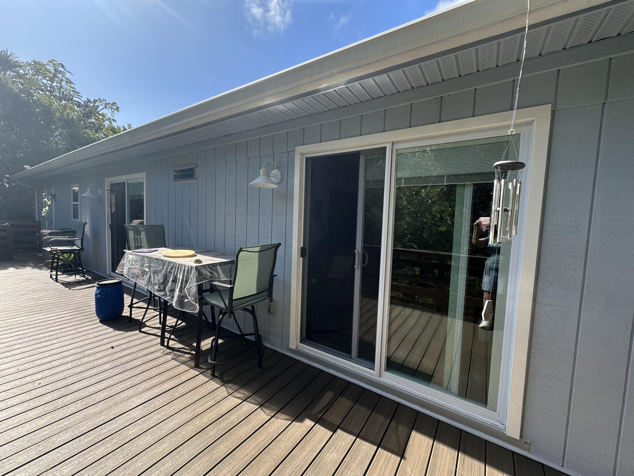 22 Stirrup Key Road Marathon, FL 33050 - Photo 2 of 15 a living room with furniture