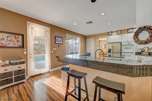 $739,000 | 215 Sawtelle Street, Henderson, NV 89074