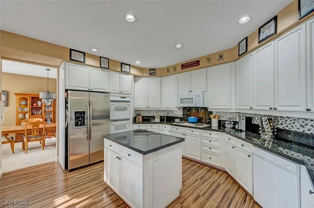 $739,000 | 215 Sawtelle Street, Henderson, NV 89074