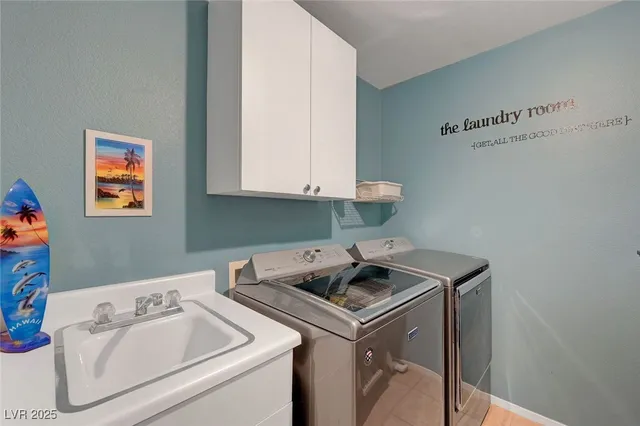 $739,000 | 215 Sawtelle Street, Henderson, NV 89074