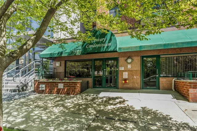 $449,000 | 83-71 116th Street, Unit 4D | Kew Gardens